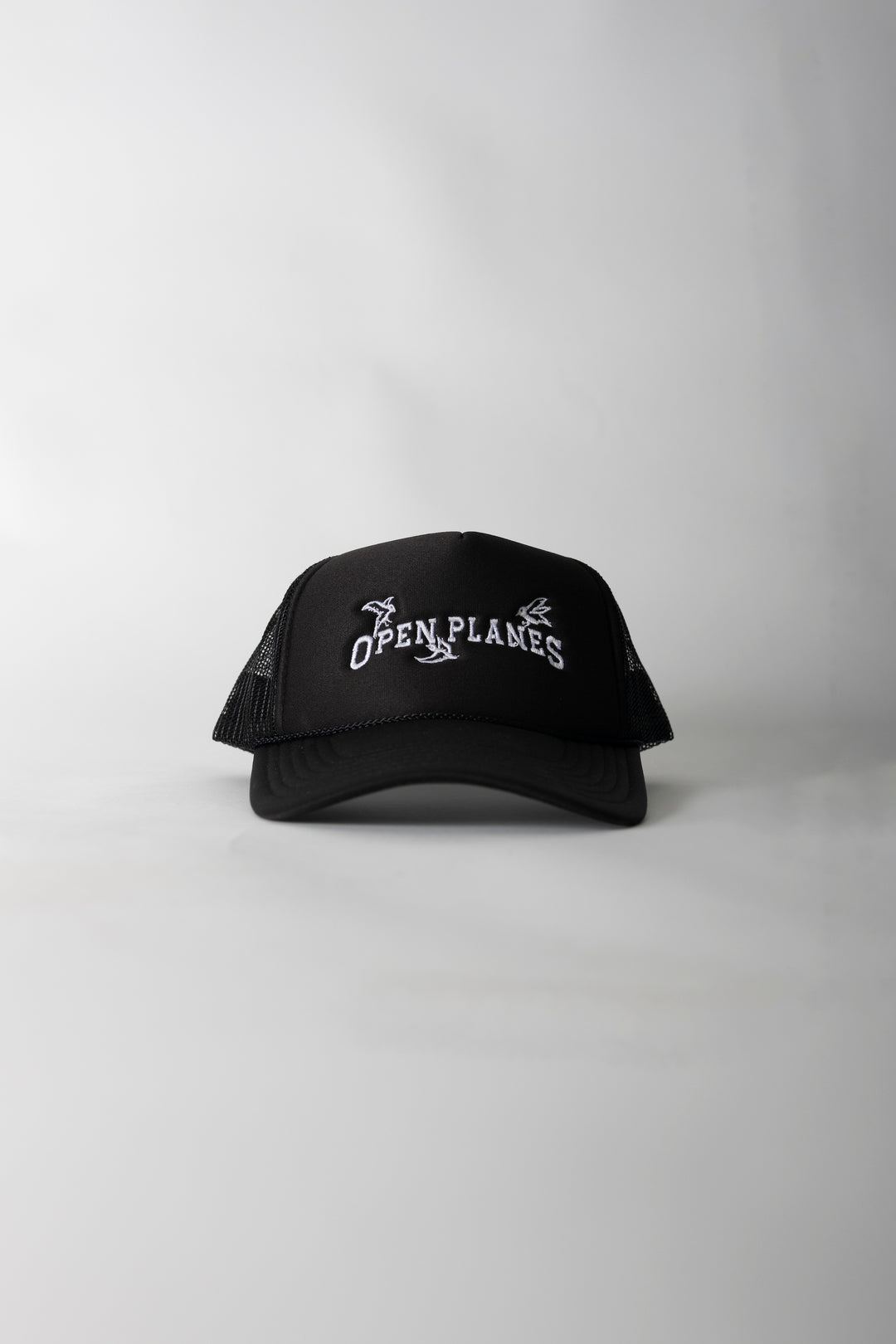 Boundless Trucker Hat - Black/White