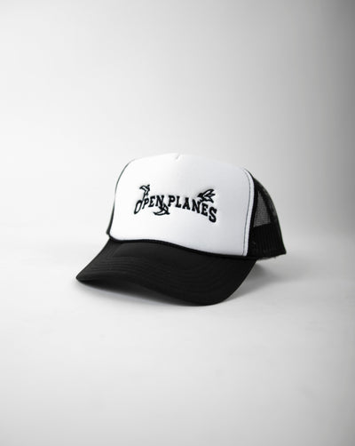 Boundless Trucker - Black/White